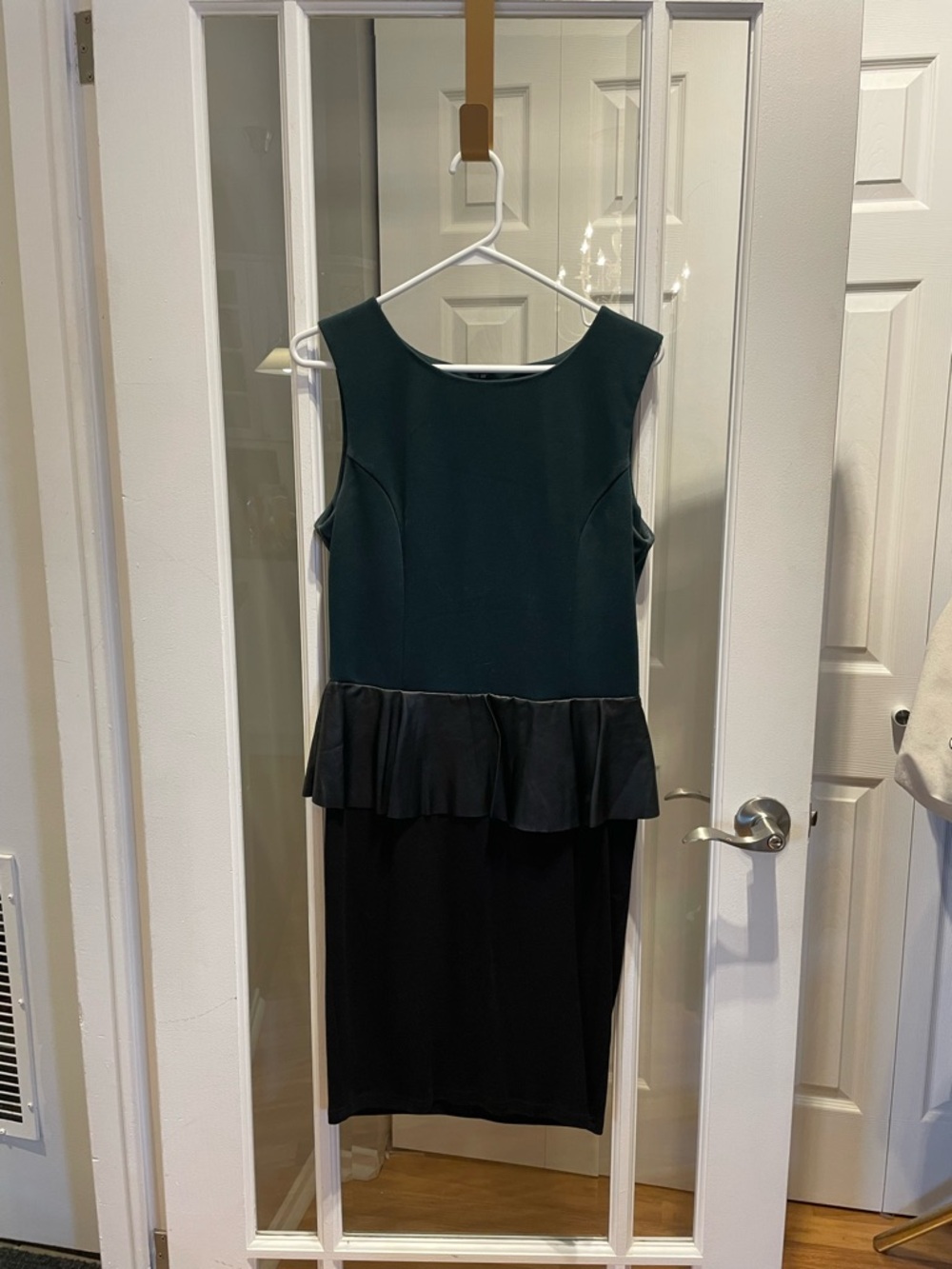 Sleeveless Green and Black Peplum Dress